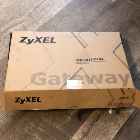 Zyxel - Picture 2 of 4